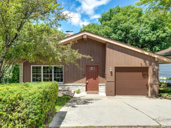 10 E Lake Shore Drive , Round Lake Park, IL 60073