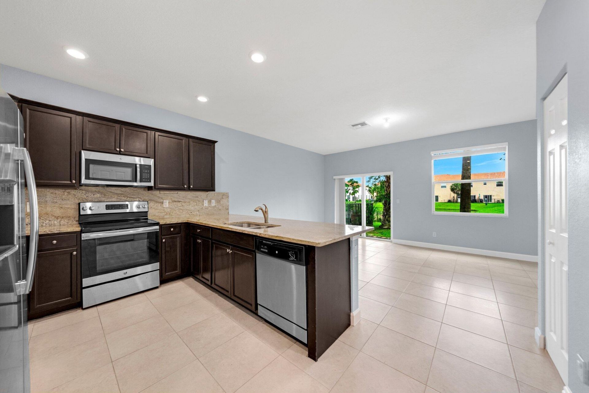 5271 Ashley River Road, West Palm Beach, FL 33417 Photo