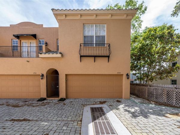2920 2 HANSEN MANOR LANE , TAMPA, FL 33611