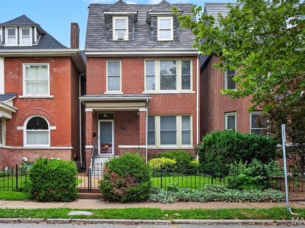 4251 Maryland Avenue, St Louis, MO 63108