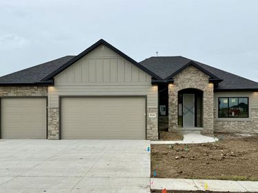 9549 Elm Creek Road, Lincoln, NE 68520