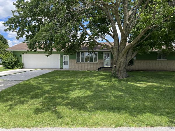 1030 Dewitt Street, Ellsworth, IA 50075