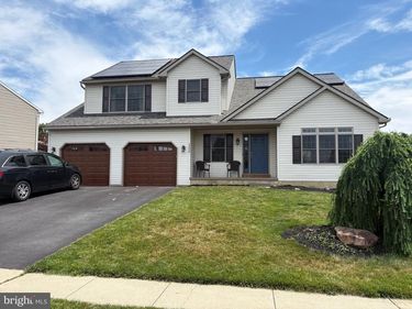 152 TWIN CREEKS DRIVE, JONESTOWN, PA 17038