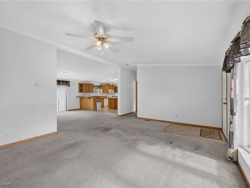 668 Woodlawn Rd, Chardon, OH 44024 Photo 5