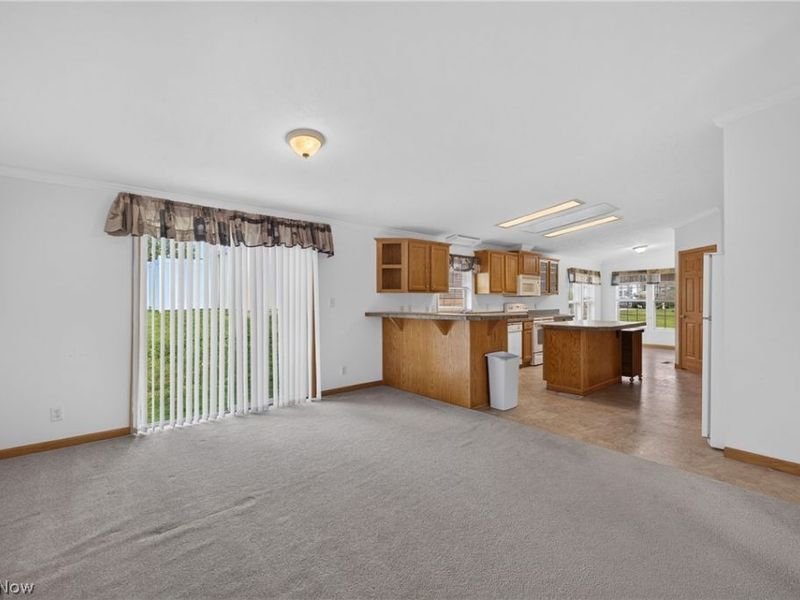 668 Woodlawn Rd, Chardon, OH 44024 Photo 6