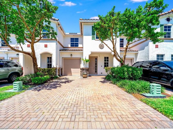 4543 Tara Cove Way, West Palm Beach, FL 33417