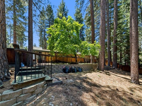 1366 Bonanza Avenue, South Lake Tahoe, CA 96150