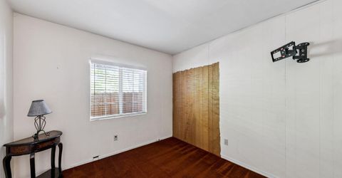 1366 Bonanza Avenue, South Lake Tahoe, CA 96150 Photo