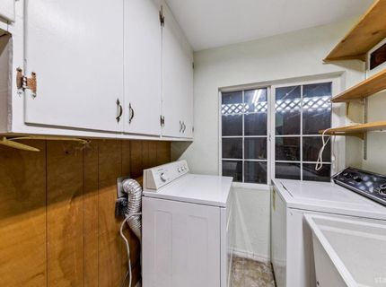 1366 Bonanza Avenue, South Lake Tahoe, CA 96150 Photo