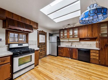 1366 Bonanza Avenue, South Lake Tahoe, CA 96150 Photo