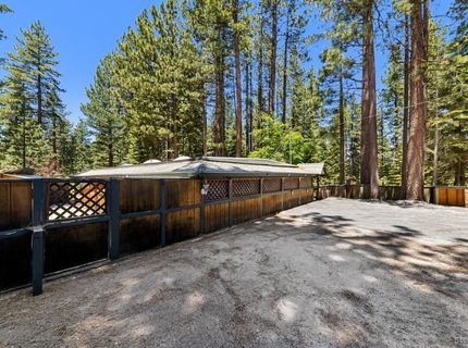 1366 Bonanza Avenue, South Lake Tahoe, CA 96150 Photo