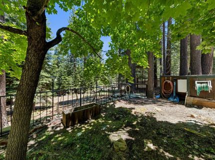 1366 Bonanza Avenue, South Lake Tahoe, CA 96150 Photo