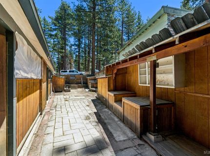 1366 Bonanza Avenue, South Lake Tahoe, CA 96150 Photo