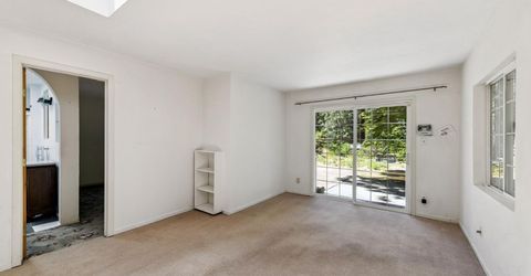 1366 Bonanza Avenue, South Lake Tahoe, CA 96150 Photo