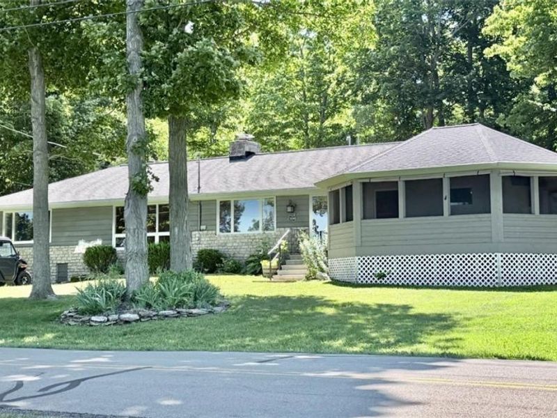 1036 W Lakeshore Drive, Kelleys Island, OH 43438 Photo 1