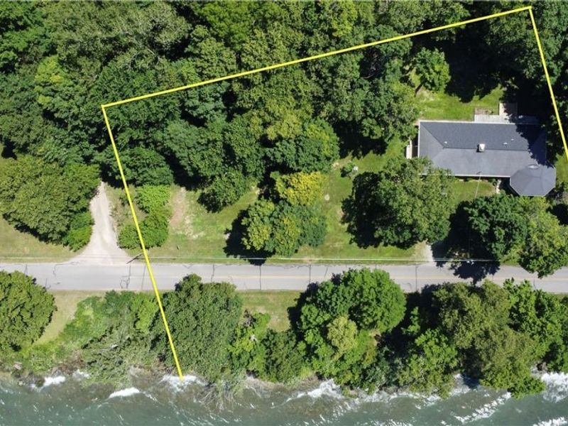 1036 W Lakeshore Drive, Kelleys Island, OH 43438 Photo 10