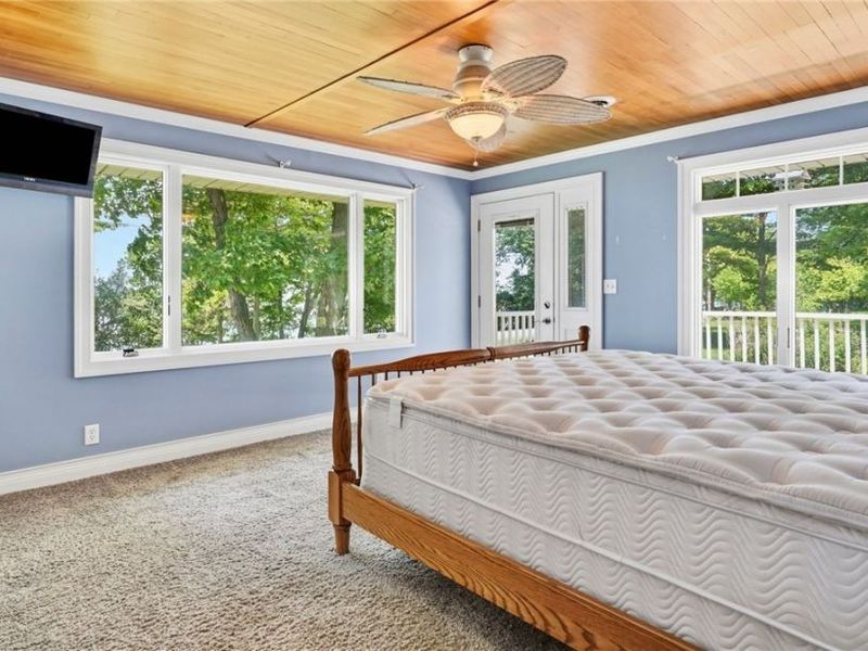 1036 W Lakeshore Drive, Kelleys Island, OH 43438 Photo 18