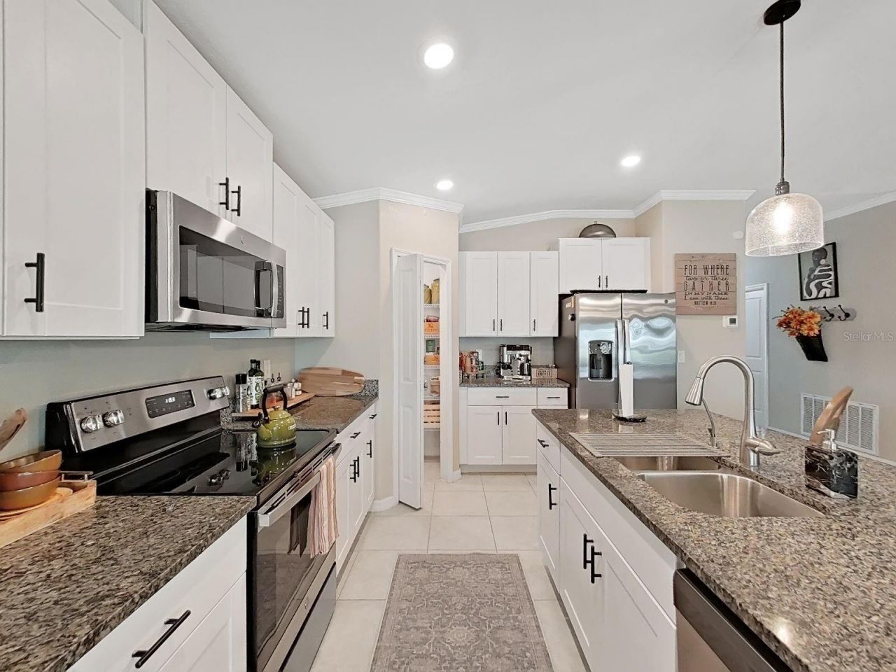 5413 Blue Azure Drive, Wimauma, FL 33598 Photo