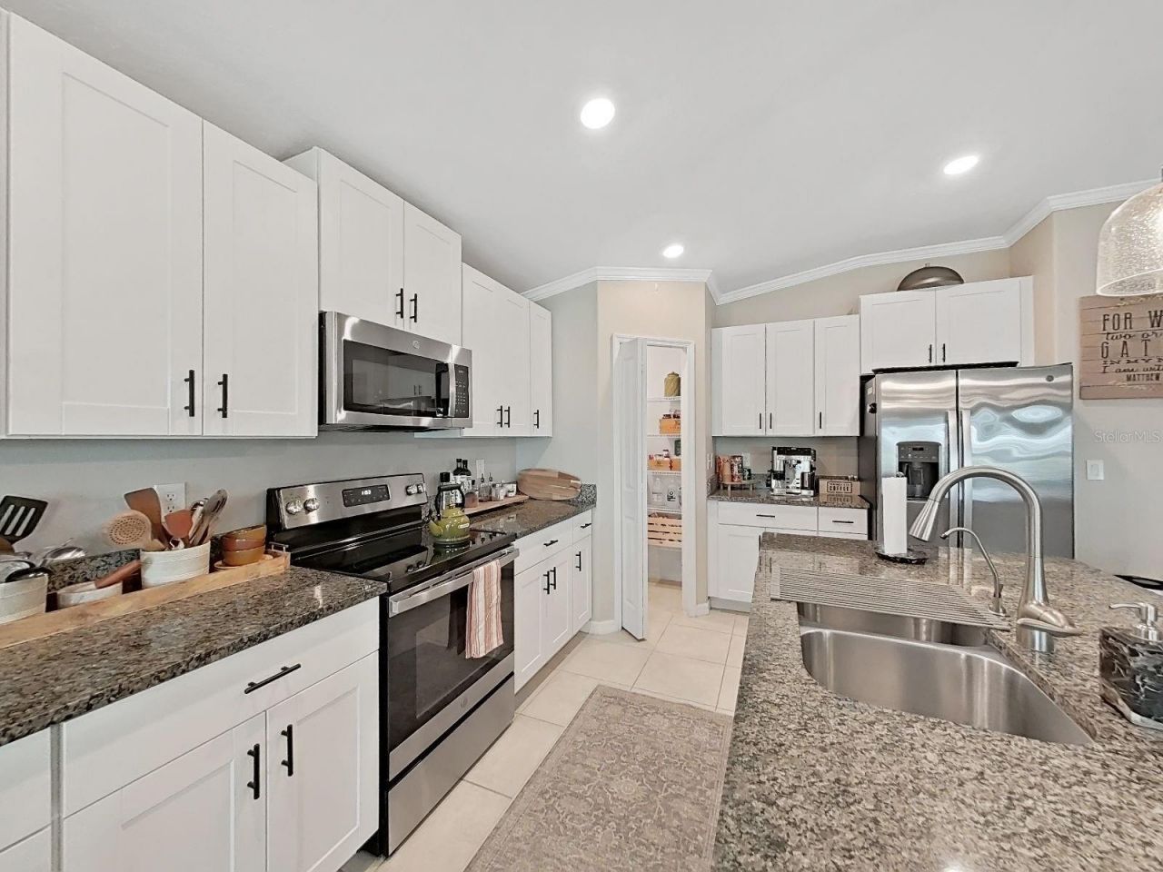 5413 Blue Azure Drive, Wimauma, FL 33598 Photo