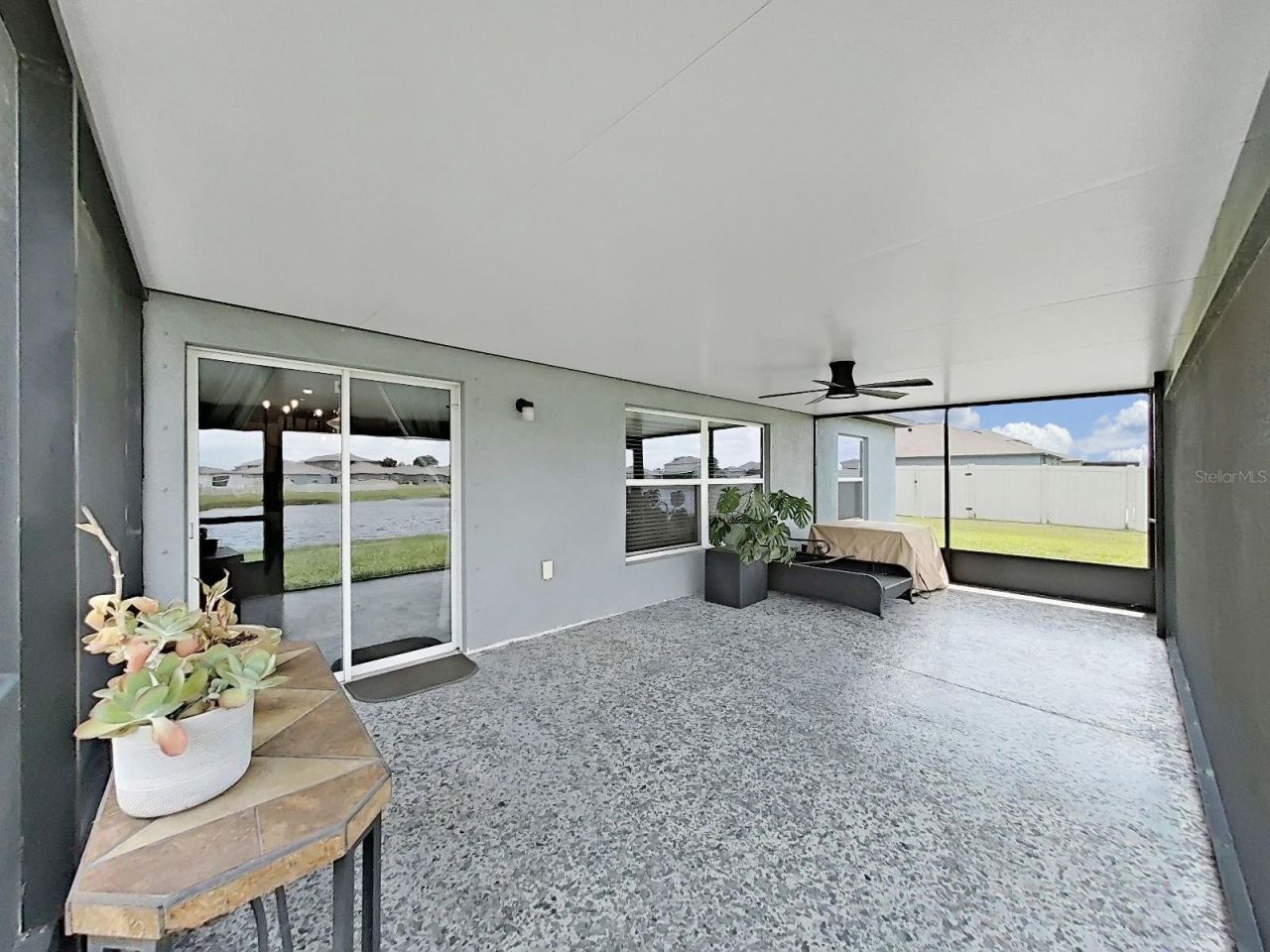 5413 Blue Azure Drive, Wimauma, FL 33598 Photo