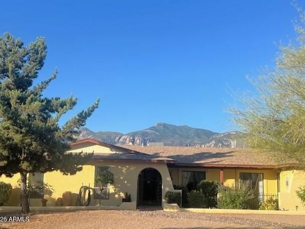 3318 E Navaho Street, Sierra Vista, AZ 85650