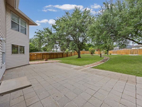805 Catumet DR, Pflugerville, TX 78660