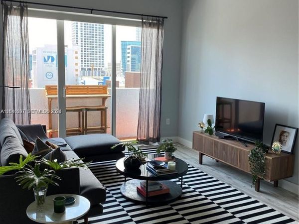 133 NE 2nd Ave, Unit 915, Miami, FL 33132