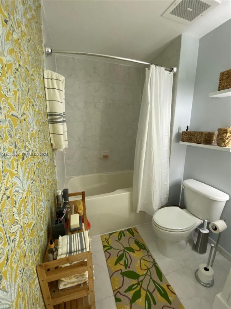 133 NE 2nd Ave, Unit 915, Miami, FL 33132 Photo