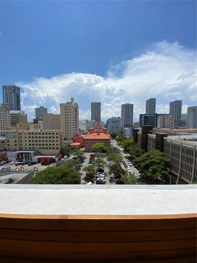 133 NE 2nd Ave, Unit 915, Miami, FL 33132 Photo