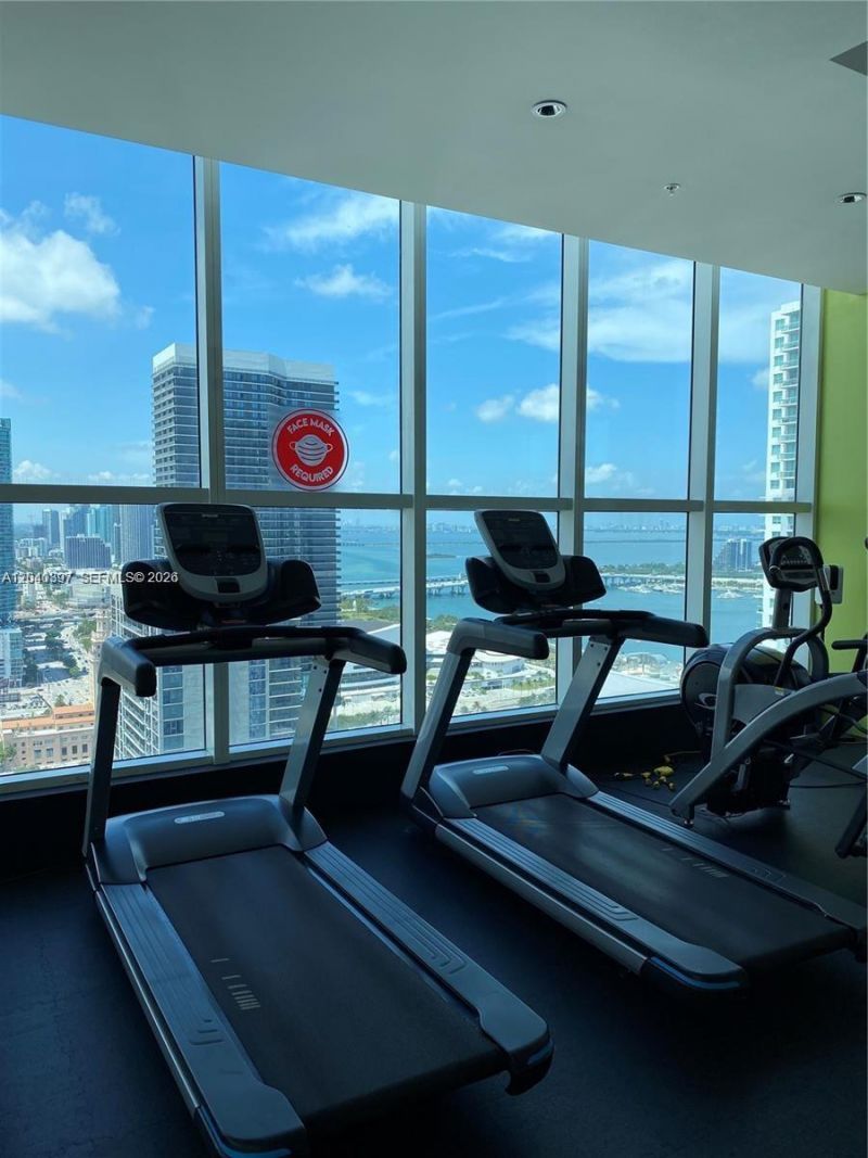 133 NE 2nd Ave, Unit 915, Miami, FL 33132 Photo
