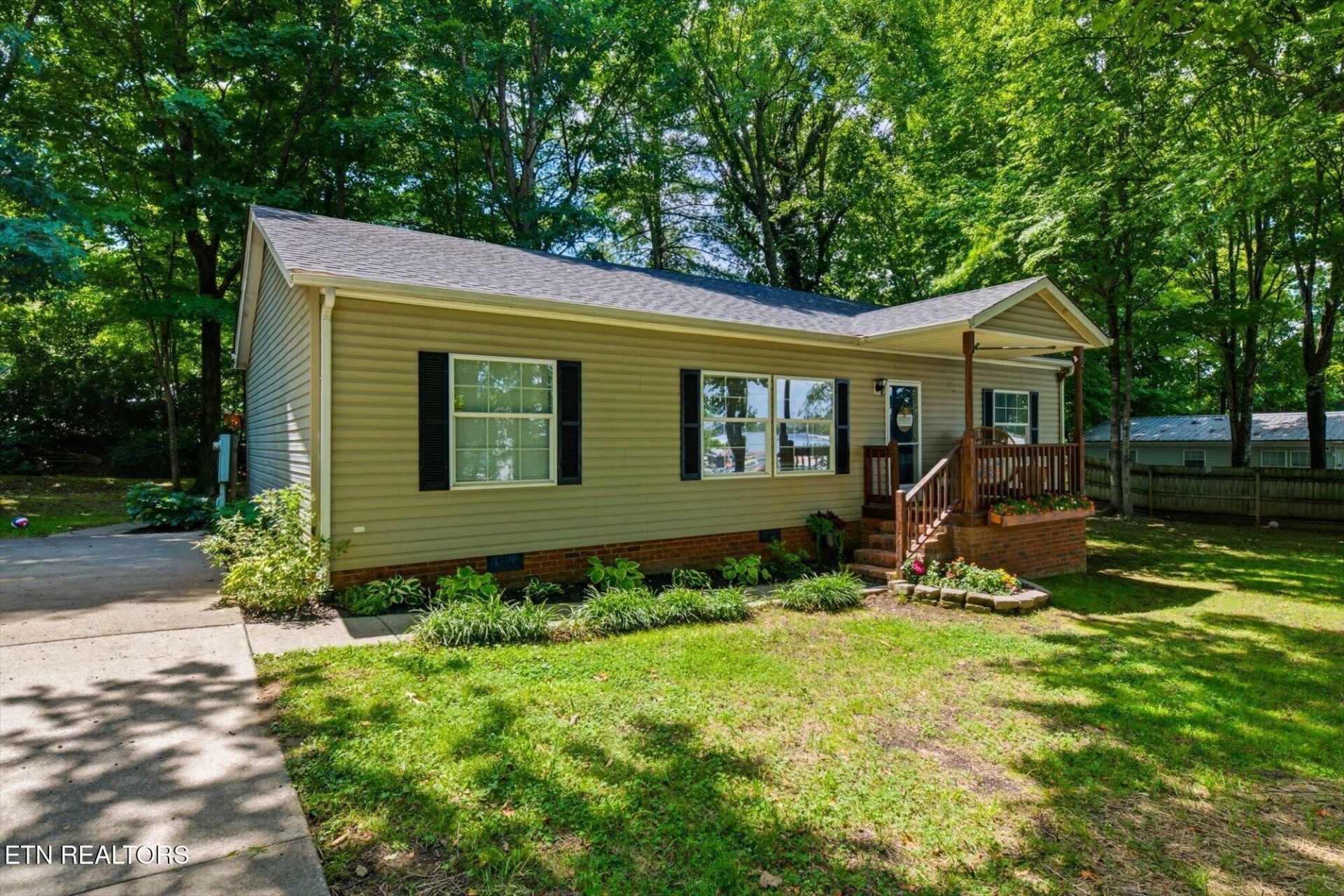 102 Sage St , Athens, TN 37303 Main Photo