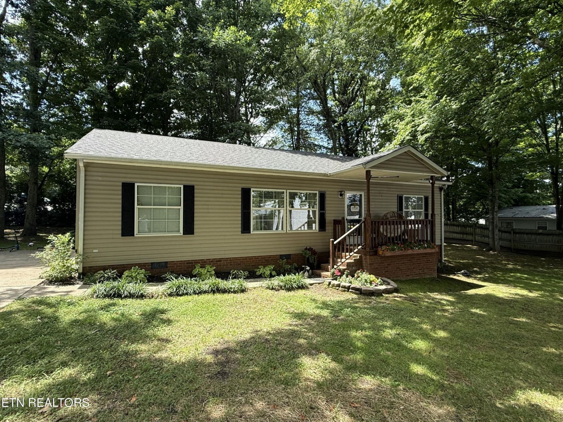102 Sage St , Athens, TN 37303 Main Photo