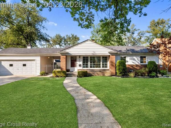 2614 Essex Street , Royal Oak, MI 48073