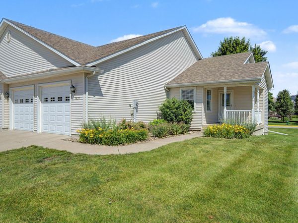 2821 Buckingham Court, Ames, IA 50010