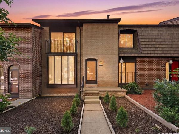 4936 SAUQUOIT LANE, ANNANDALE, VA 22003
