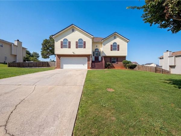 5355 Queen Ester Court , Ellenwood, GA 30294
