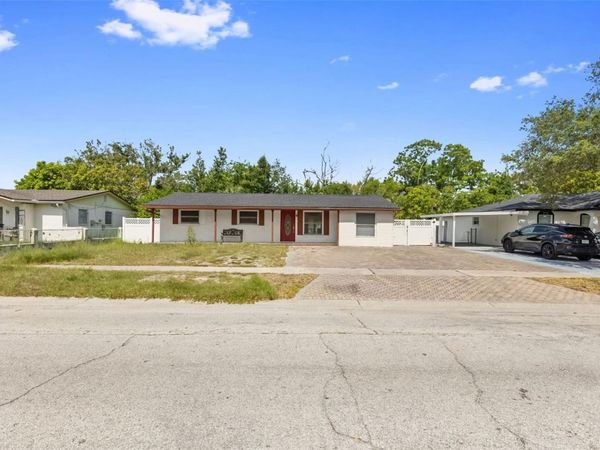 5923 YORKSHIRE ROAD, TAMPA, FL 33634