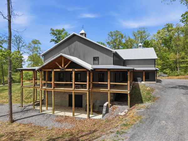 103 Martin Ct Court, Dandridge, TN 37725