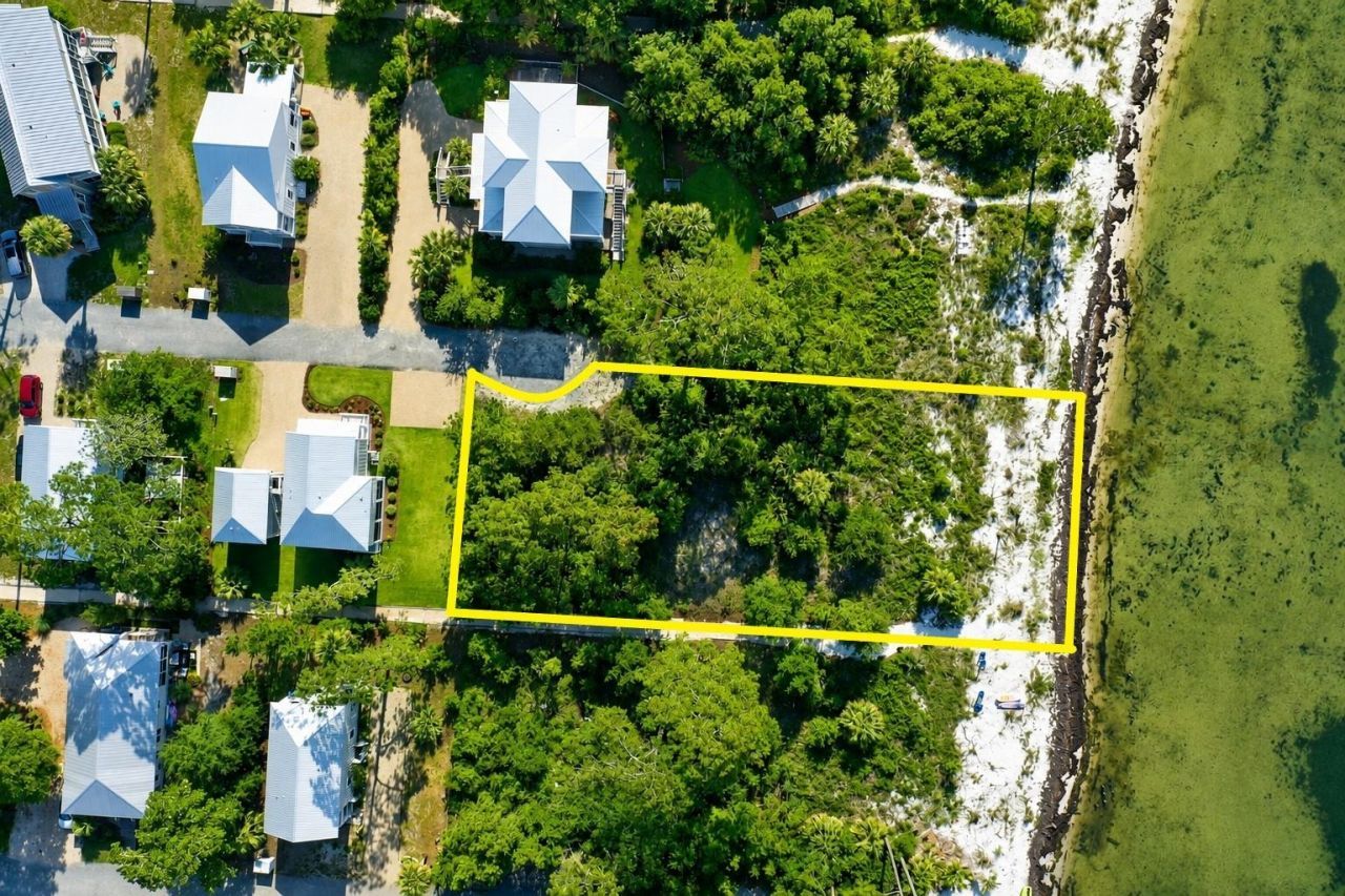 308 Gull Wing Way, Saint Teresa, FL 32358 Photo