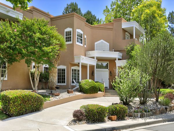 10515 Royal Troon NE, Albuquerque, NM 87111