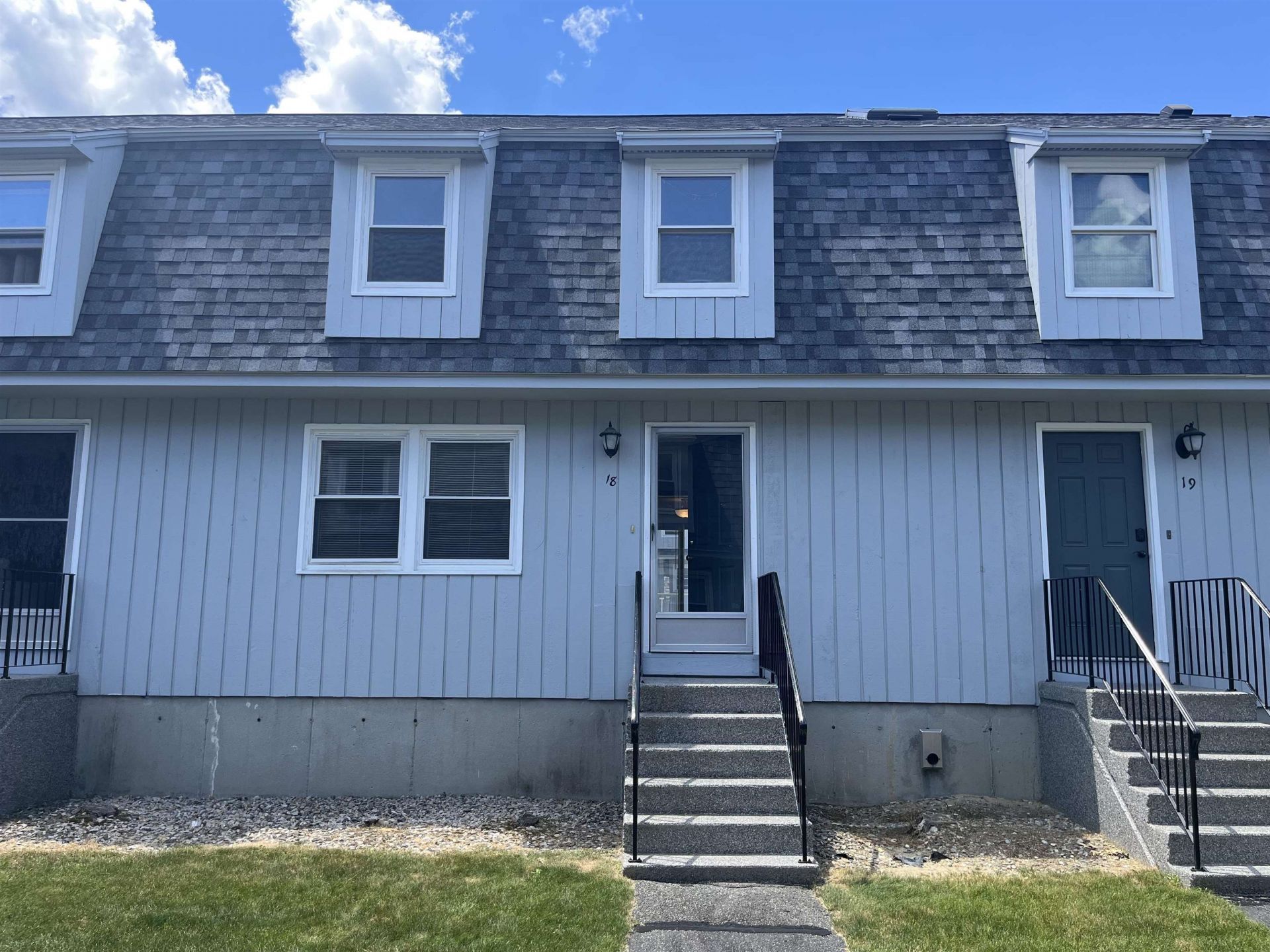 18 Bluestone Drive, Nashua, NH 03060 Main Photo
