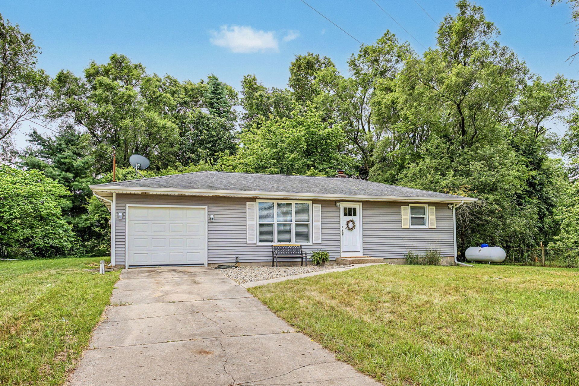 12444 S Drive N, Battle Creek, MI 49014 Main Photo