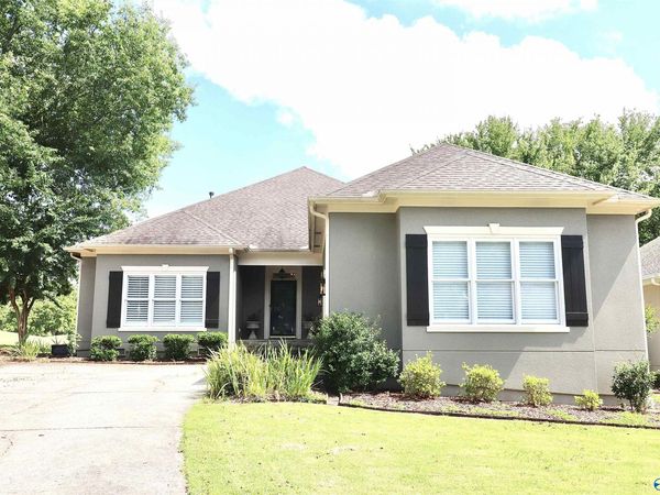 106 Ridgewood Circle, Cherokee Ridge, AL 35175