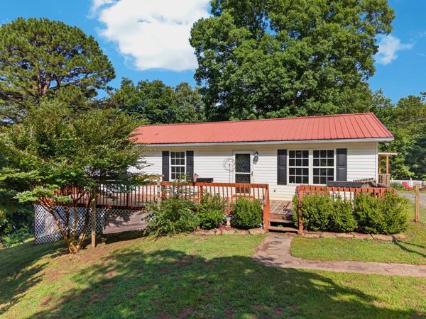 423 Dogwood Heights, Sneedville, TN 37869
