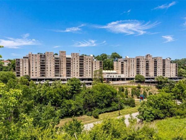 2160 Greentree Rd, Unit 807W, Pittsburgh, PA 15220