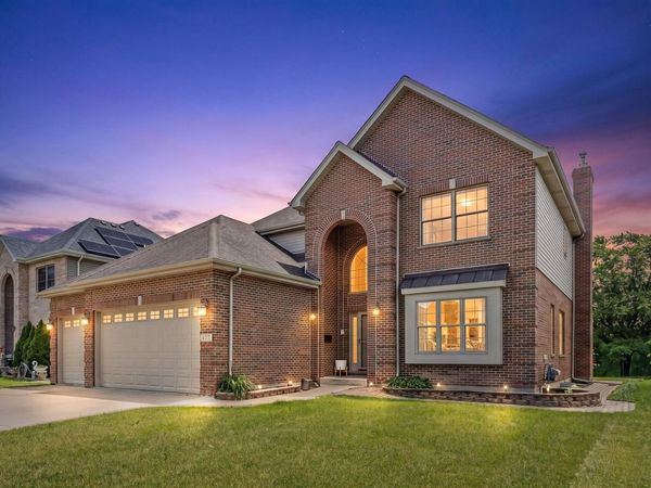427 W Natoma Avenue, Addison, IL 60101