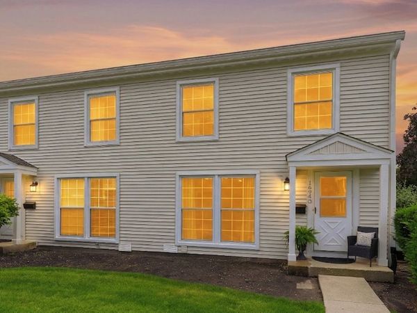 1694 Valley Forge Court , Unit D, Wheaton, IL 60189