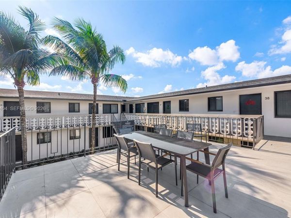 1330 W 29th St, Unit 37, Hialeah, FL 33012