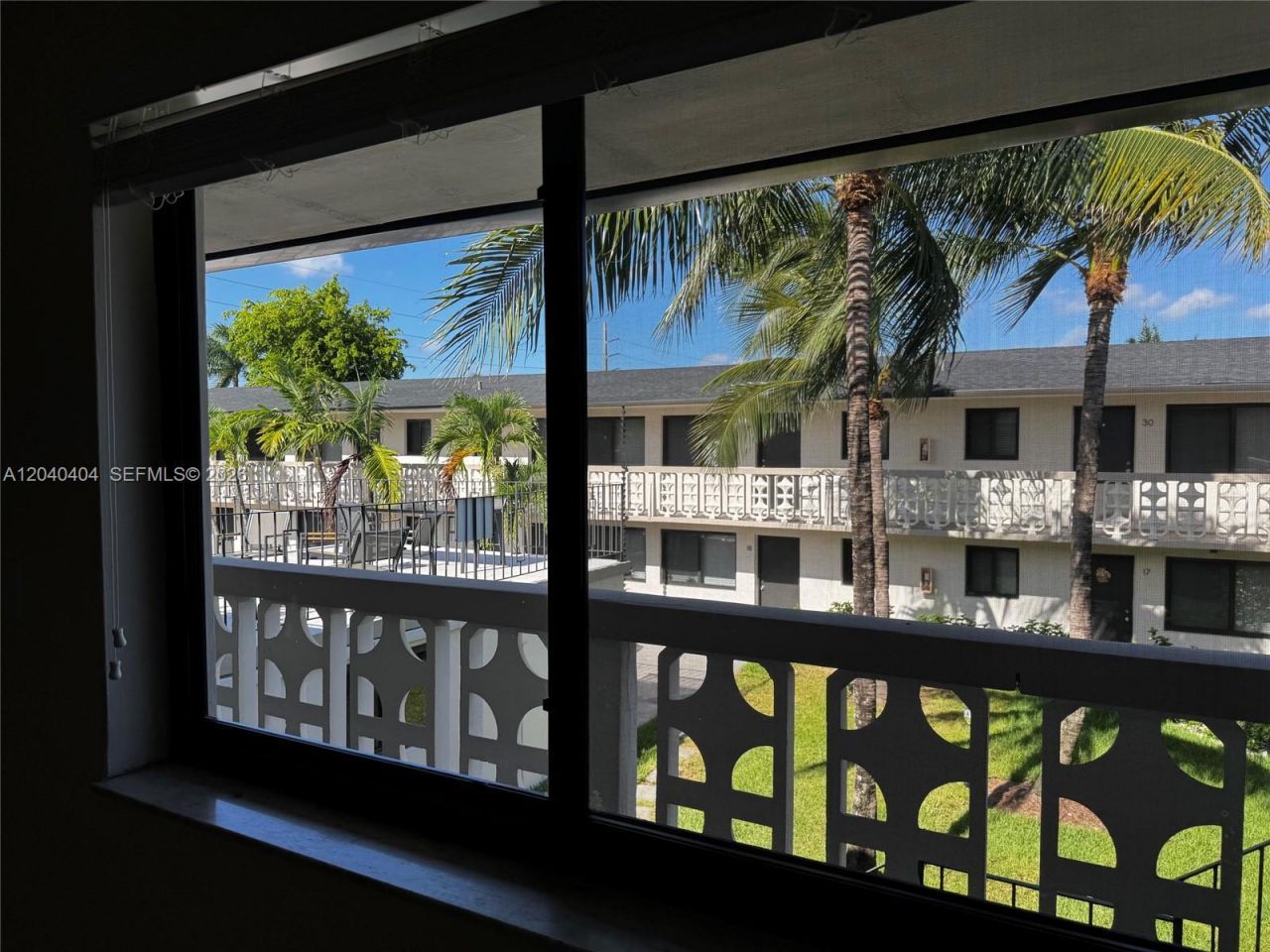 1330 W 29th St, Unit 37, Hialeah, FL 33012 Photo