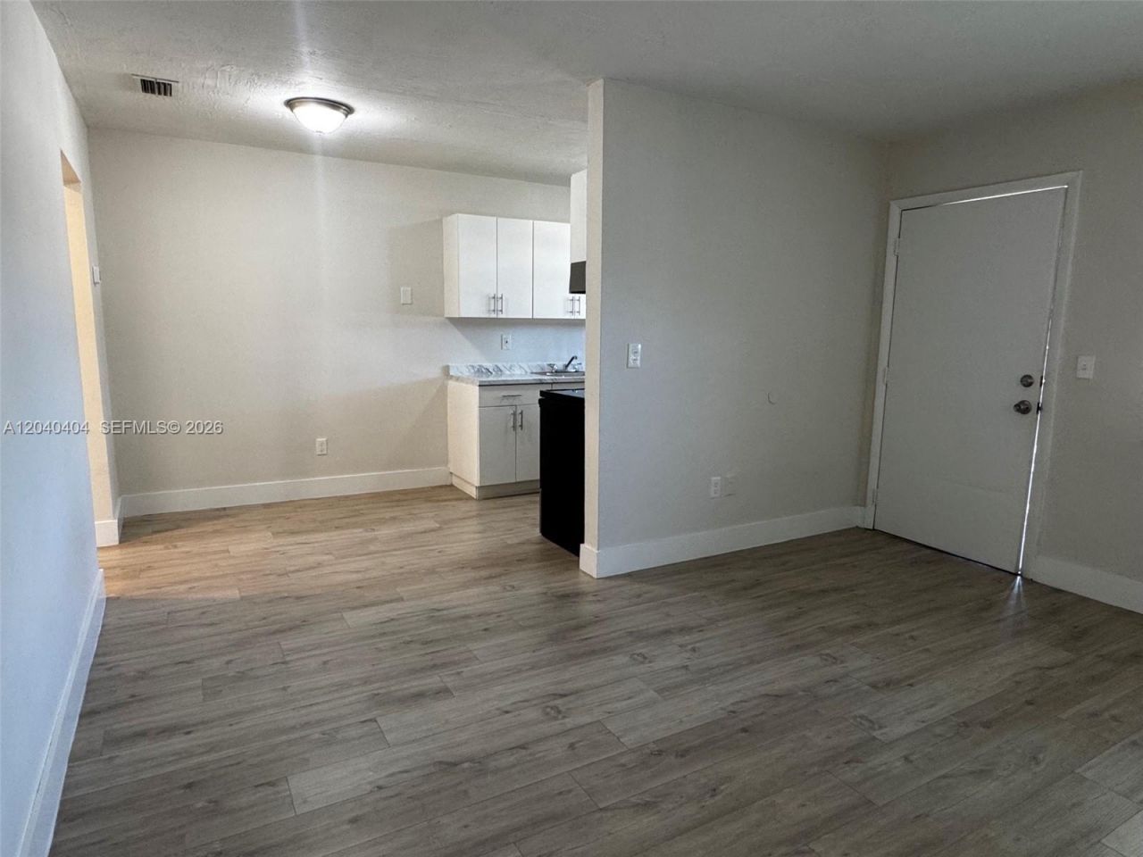 1330 W 29th St, Unit 37, Hialeah, FL 33012 Photo